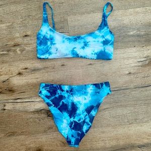 Turquoise Tie-Dye Dippin Daisys bikini set